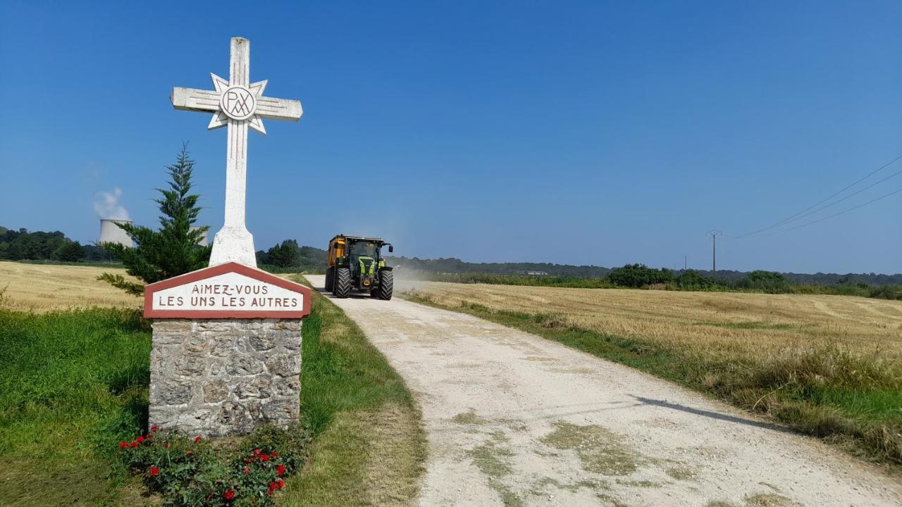 La Ferme De L'Isle Et Sa Roulotte Bed & Breakfast Avaray Luaran gambar