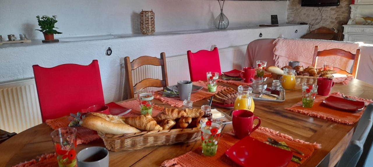 La Ferme De L'Isle Et Sa Roulotte Bed & Breakfast Avaray Luaran gambar