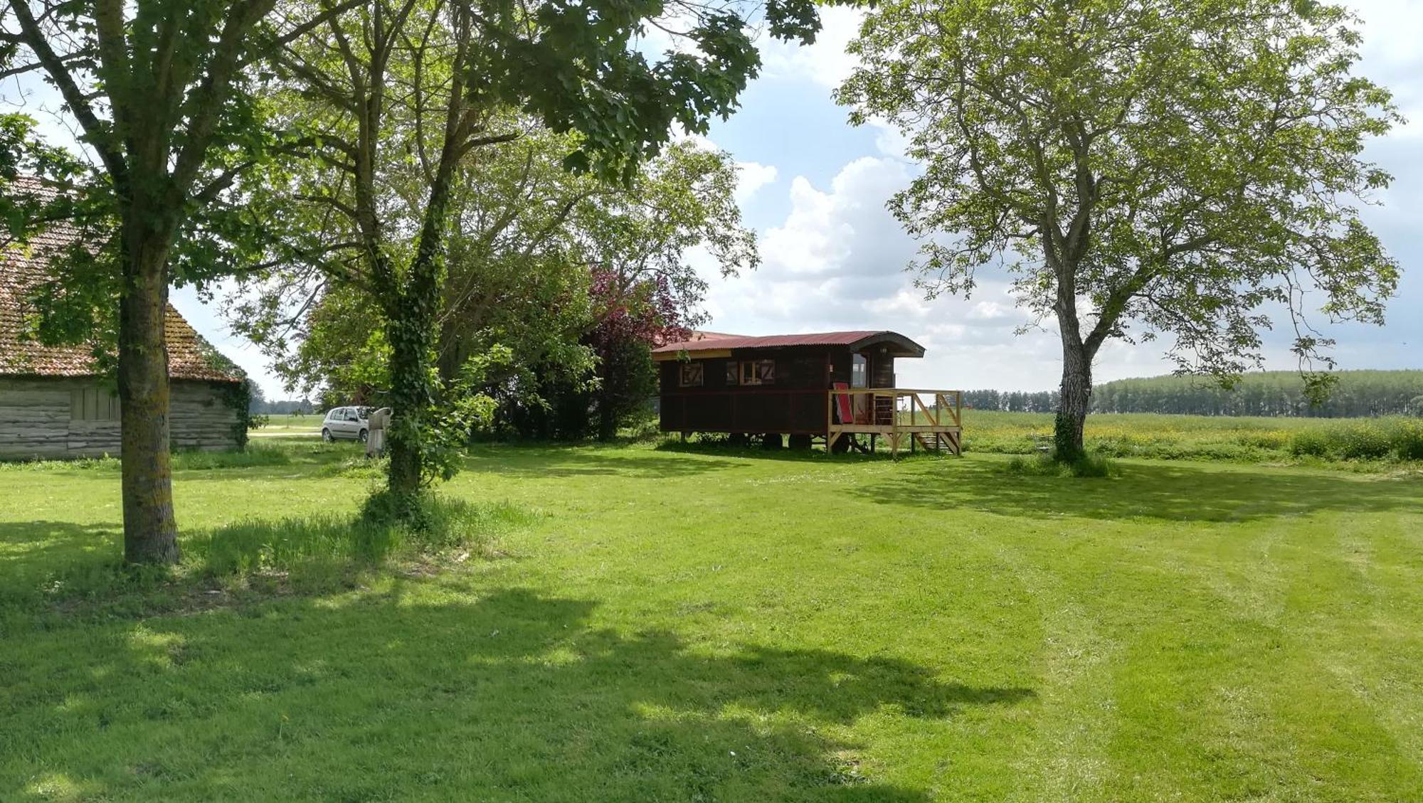 La Ferme De L'Isle Et Sa Roulotte Bed & Breakfast Avaray Bilik gambar