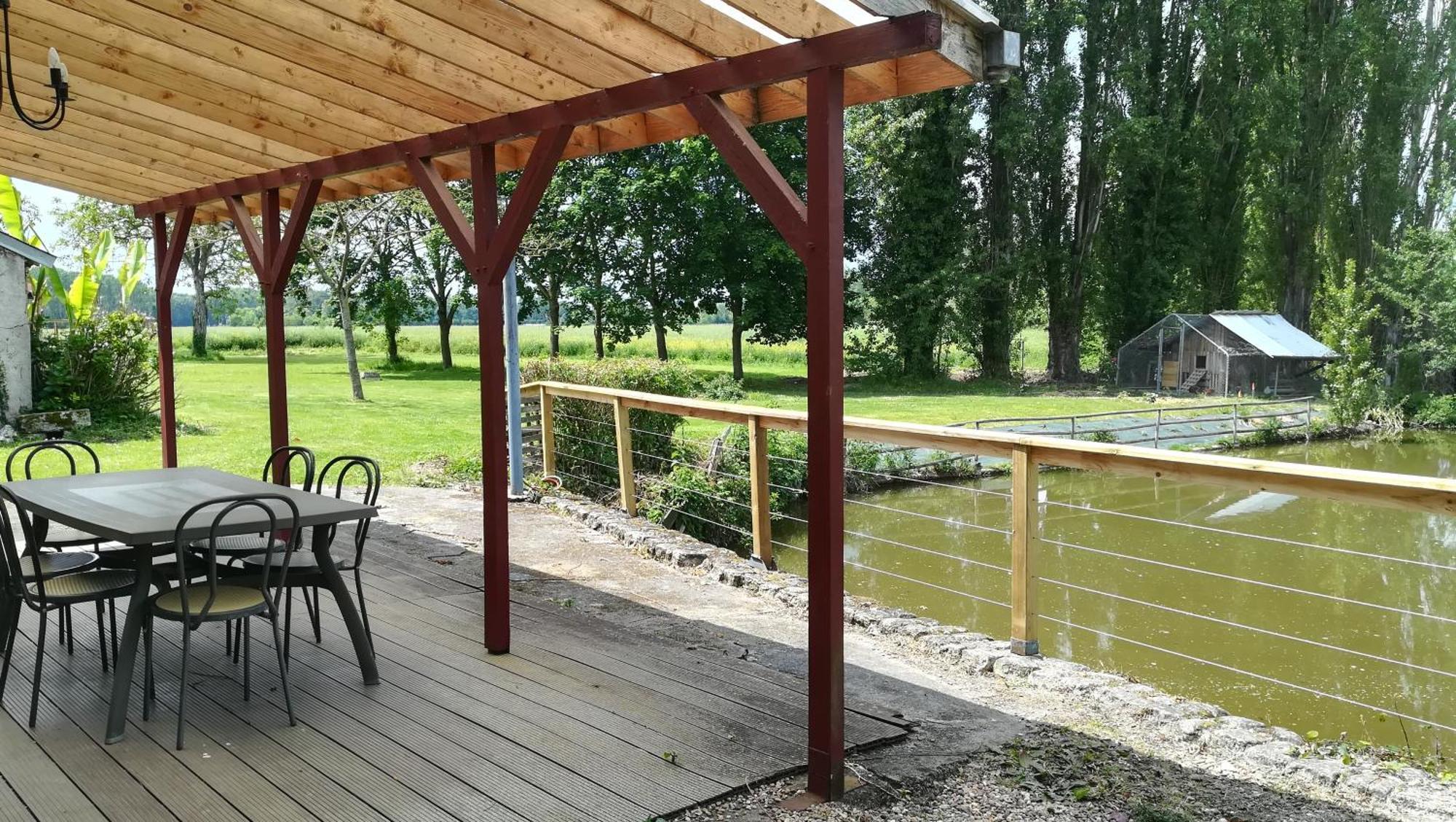 La Ferme De L'Isle Et Sa Roulotte Bed & Breakfast Avaray Bilik gambar